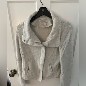 Gray sweater/jacket